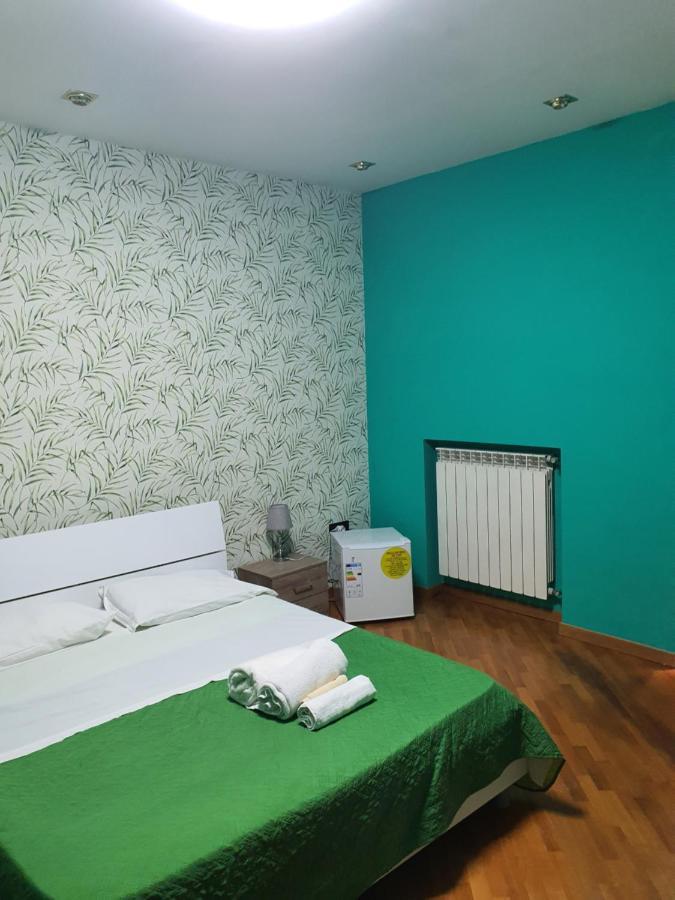 B B Desy Bed & Breakfast กาแซร์ตา ภายนอก รูปภาพ
