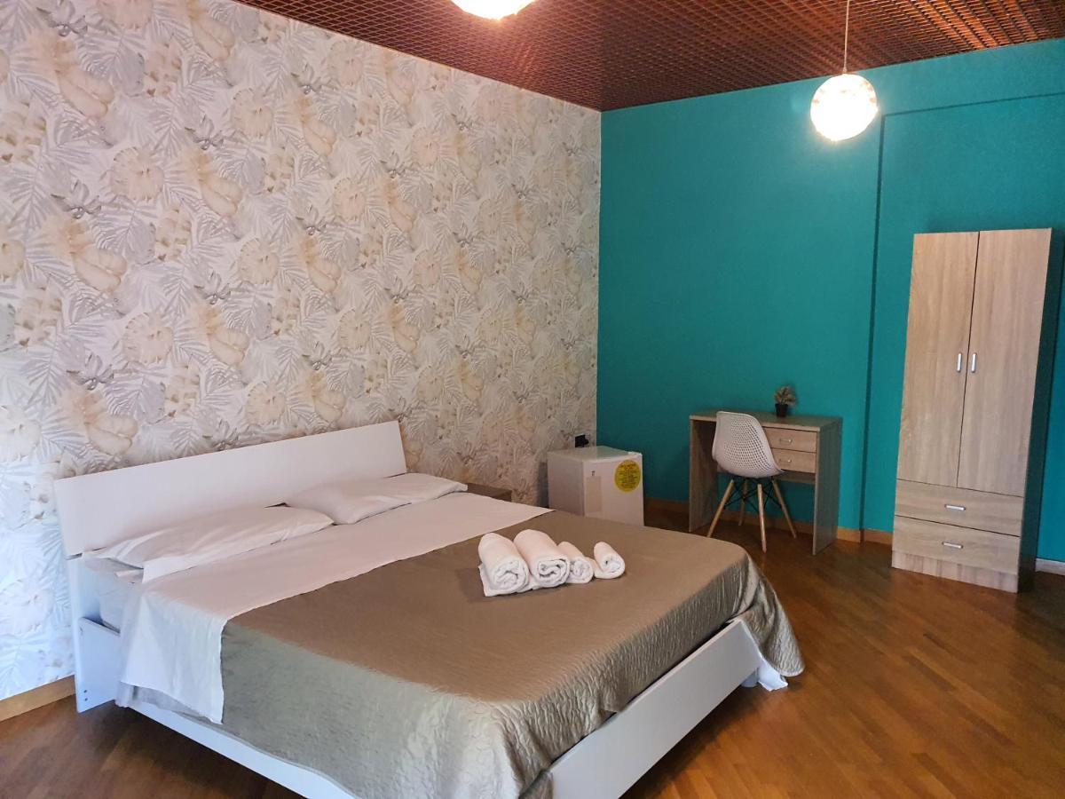 B B Desy Bed & Breakfast กาแซร์ตา ภายนอก รูปภาพ