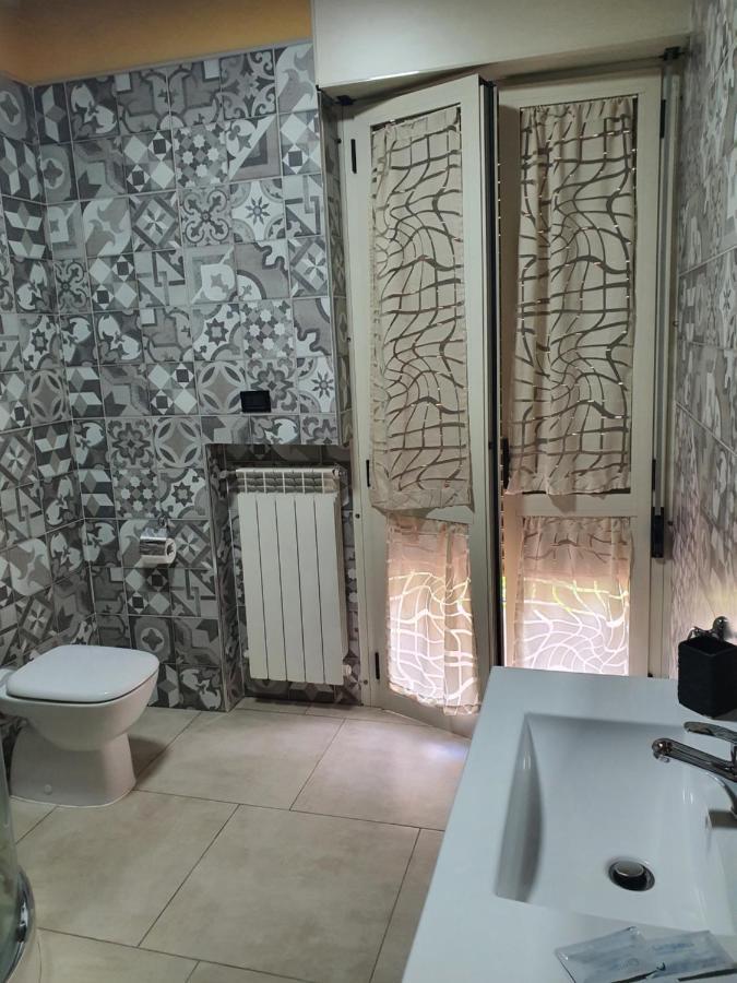 B B Desy Bed & Breakfast กาแซร์ตา ภายนอก รูปภาพ